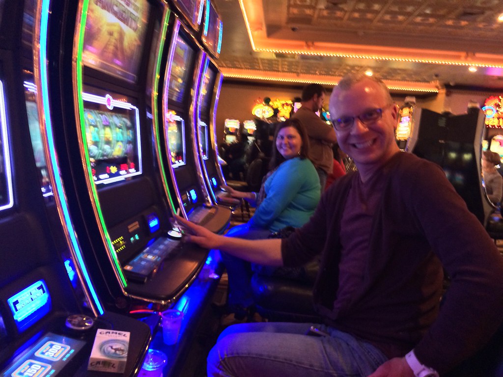 are slot machines worth playing